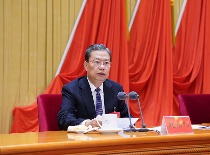 1月22日，中國共產(chǎn)黨第十九屆中央紀律檢查委員會第五次全體會議在北京開幕。中共中央政治局常委、中央紀律檢查委員會書記趙樂際代表中央紀律檢查委員會常務委員會作題為《推動新時代紀檢監(jiān)察工作高質(zhì)量發(fā)展，以優(yōu)異成績慶祝中國共產(chǎn)黨成立100周年》的工作報告。新華社記者 張領(lǐng) 攝